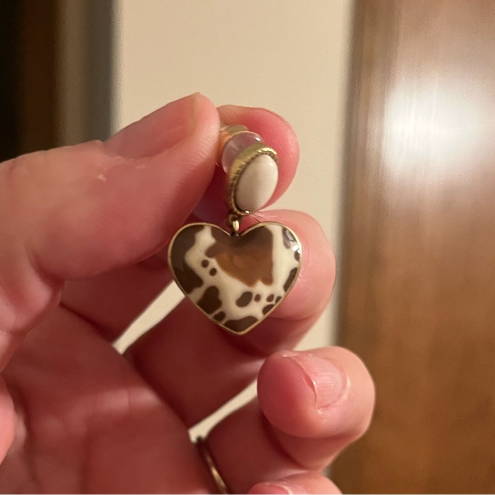 New Wrangler Western Cow Print Heart Dangle Earrings - Picture 7 of 7